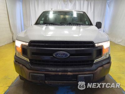 Piąte zdjęcie samochodu w środku: 2018 FORD F150 SUPER CAB VIN:1FTEX1CB4JKE81932 - miniatura