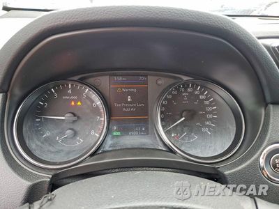 Zdjęcie 9 z 14 samochodu: 2018 NISSAN ROGUE S VIN:5N1AT2MV6JC706995 - miniatura