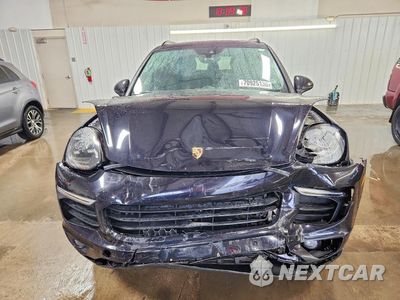 Piąte zdjęcie samochodu w środku: 2018 PORSCHE CAYENNE VIN:WP1AA2A28JKA05383 - miniatura