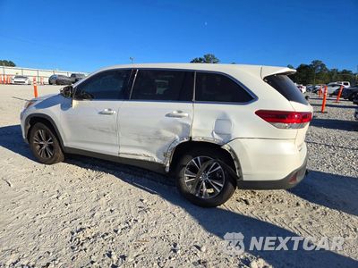 Drugie zdjęcie samochodu z przodu: 2019 TOYOTA HIGHLANDER LE VIN:5TDZARFH0KS060950 - miniatura