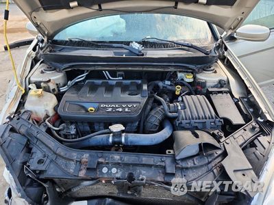 Zdjęcie 11 z 13 samochodu: 2013 CHRYSLER 200 LX VIN:1C3CCBAB6DN764772 - miniatura