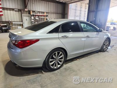 Trzecie zdjęcie samochodu z tyłu: 2011 HYUNDAI SONATA SE VIN:5NPEC4AC6BH123756 - miniatura