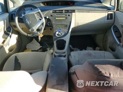 Zdjęcie 8 z 13 samochodu: 2010 TOYOTA PRIUS I VIN:JTDKN3DU3A0083501 - miniatura