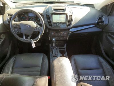 Zdjęcie 8 z 12 samochodu: 2017 FORD ESCAPE TITANIUM VIN:1FMCU9J91HUD85006 - miniatura