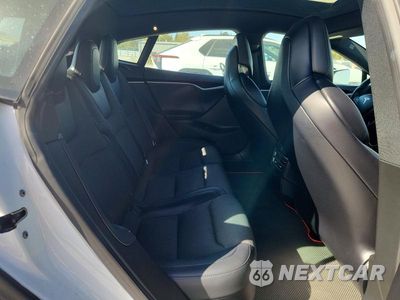 Zdjęcie 10 z 12 samochodu: 2018 TESLA MODEL S VIN:5YJSA1E20JF281760 - miniatura