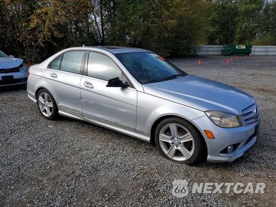 Czwarte zdjęcie samochodu z boku: 2010 MERCEDES-BENZ C 300 VIN:WDDGF5EB1AR123989 - miniatura
