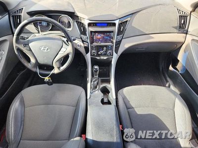 Zdjęcie 8 z 12 samochodu: 2011 HYUNDAI SONATA SE VIN:5NPEC4AC5BH180160 - miniatura