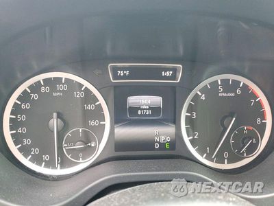 Zdjęcie 9 z 13 samochodu: 2018 INFINITI QX30 PREMIUM VIN:SJKCH5CR5JA048373 - miniatura