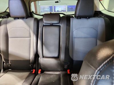 Zdjęcie 10 z 13 samochodu: 2017 FORD ESCAPE SE VIN:1FMCU0GD8HUA99354 - miniatura