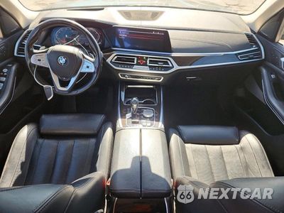 Zdjęcie 8 z 13 samochodu: 2019 BMW X7 XDRIVE40I VIN:5UXCW2C52KLB44196 - miniatura