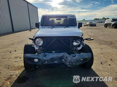 Piąte zdjęcie samochodu w środku: 2020 JEEP GLADIATOR SPORT VIN:1C6HJTAG6LL100255 - miniatura
