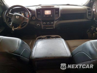 Zdjęcie 8 z 12 samochodu: 2023 RAM 2500 TRADESMAN VIN:3C6UR5HJ7PG634260 - miniatura