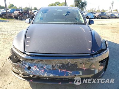 Piąte zdjęcie samochodu w środku: 2026 TESLA MODEL Y VIN:7SAYGDED8TF384104 - miniatura