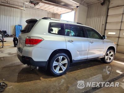 Trzecie zdjęcie samochodu z tyłu: 2011 TOYOTA HIGHLANDER LIMITED VIN:5TDDK3EH2BS049941 - miniatura