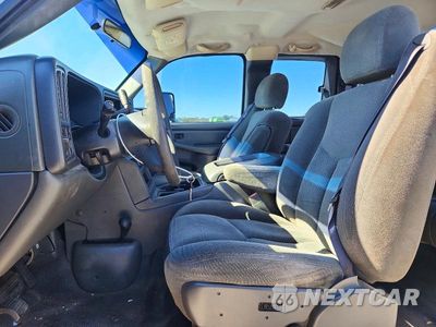 Zdjęcie 7 z 12 samochodu: 2003 CHEVROLET SILVERADO K2500 HEAVY DUTY VIN:1GCHK29U73E188165 - miniatura