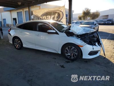 Czwarte zdjęcie samochodu z boku: 2018 HONDA CIVIC EX VIN:19XFC2F75JE209065 - miniatura