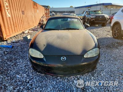 Piąte zdjęcie samochodu w środku: 2004 MAZDA MX-5 MIATA BASE VIN:JM1NB353040401090 - miniatura