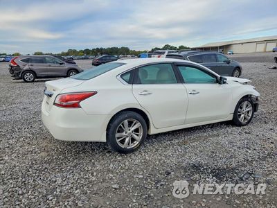 Trzecie zdjęcie samochodu z tyłu: 2015 NISSAN ALTIMA 2.5 SV VIN:1N4AL3AP2FC122056 - miniatura