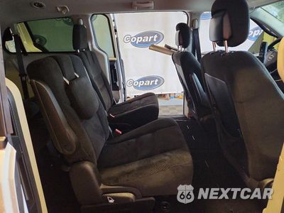 Zdjęcie 11 z 13 samochodu: 2016 DODGE GRAND CARAVAN SXT VIN:2C4RDGCG0GR179685 - miniatura