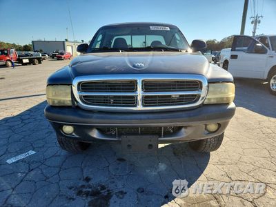 Piąte zdjęcie samochodu w środku: 2004 DODGE DAKOTA SPORT VIN:1D7HG32N94S568689 - miniatura