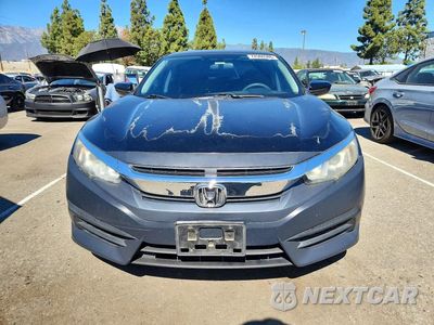 Piąte zdjęcie samochodu w środku: 2017 HONDA CIVIC LX VIN:2HGFC2F5XHH504208 - miniatura