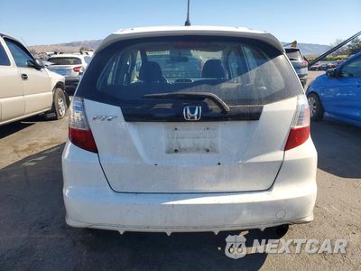 Zdjęcie 6 z 12 samochodu: 2010 HONDA FIT SPORT VIN:JHMGE8H4XAC026903 - miniatura