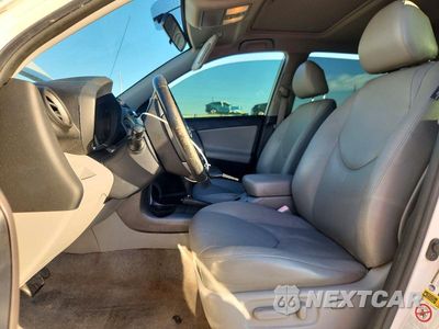 Zdjęcie 7 z 13 samochodu: 2008 TOYOTA RAV4 LIMITED VIN:JTMZD31V485082725 - miniatura