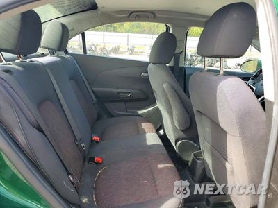 Zdjęcie 10 z 12 samochodu: 2018 CHEVROLET SONIC LT VIN:1G1JD5SG0J4107357 - miniatura