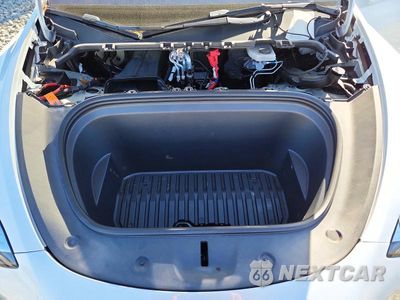 Zdjęcie 11 z 12 samochodu: 2023 TESLA MODEL Y VIN:7SAYGDEE7PA059519 - miniatura