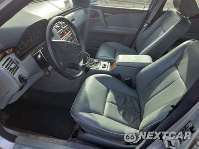 Zdjęcie 7 z 12 samochodu: 1998 MERCEDES-BENZ E 430 VIN:WDBJF70F4WA696539 - miniatura