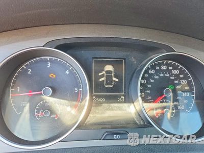 Zdjęcie 9 z 12 samochodu: 2015 VOLKSWAGEN GOLF TDI VIN:3VW2A7AU7FM027599 - miniatura