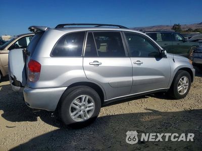 Trzecie zdjęcie samochodu z tyłu: 2002 TOYOTA RAV4 BASE VIN:JTEGH20V820049041 - miniatura
