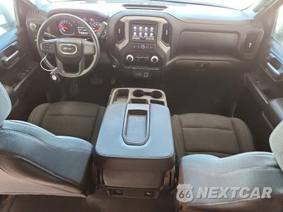 Zdjęcie 8 z 12 samochodu: 2023 GMC SIERRA K1500 VIN:1GTUUAED8PZ132680 - miniatura