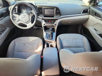 Zdjęcie 8 z 12 samochodu: 2017 HYUNDAI ELANTRA SE VIN:5NPD74LF6HH197372 - miniatura