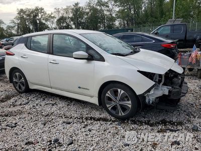 Czwarte zdjęcie samochodu z boku: 2018 NISSAN LEAF SV VIN:1N4AZ1CP3JC312215 - miniatura