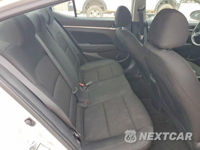 Zdjęcie 10 z 12 samochodu: 2019 HYUNDAI ELANTRA SEL VIN:5NPD84LF9KH471359 - miniatura