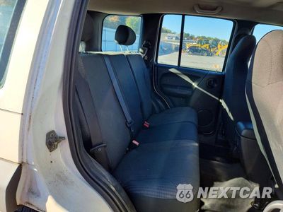 Zdjęcie 11 z 13 samochodu: 2004 JEEP LIBERTY SPORT VIN:1J4GL48KX4W109839 - miniatura