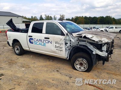 Czwarte zdjęcie samochodu z boku: 2022 RAM 2500 TRADESMAN VIN:3C6UR4CJXNG200459 - miniatura