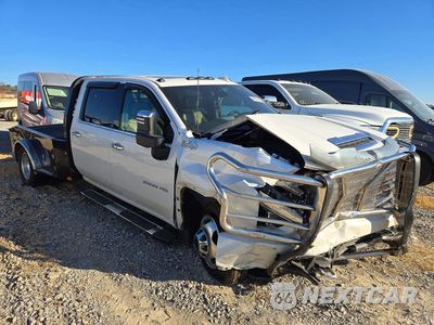 Czwarte zdjęcie samochodu z boku: 2021 CHEVROLET SILVERADO K3500 HIGH COUNTRY VIN:1GC4YVEYXMF159827 - miniatura
