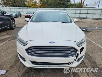 Piąte zdjęcie samochodu w środku: 2017 FORD FUSION VIN:3FA6P0HD2HR305661 - miniatura