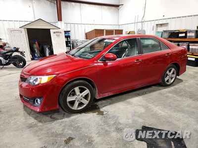 2013 TOYOTA CAMRY SE 4T1BF1FKXDU658750 - główne zdjęcie licytacji z USA - miniatura