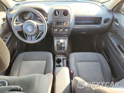 Zdjęcie 8 z 13 samochodu: 2015 JEEP PATRIOT SPORT VIN:1C4NJPBA7FD361793 - miniatura