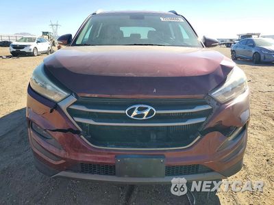 Piąte zdjęcie samochodu w środku: 2016 HYUNDAI TUCSON SPORT VIN:KM8J33A26GU114046 - miniatura