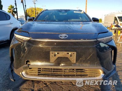 Piąte zdjęcie samochodu w środku: 2023 TOYOTA BZ4X LIMITED VIN:JTMAAAAA5PA000515 - miniatura