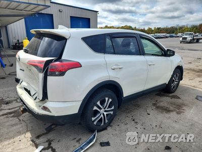 Trzecie zdjęcie samochodu z tyłu: 2017 TOYOTA RAV4 LE VIN:JTMBFREV3HJ169144 - miniatura