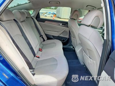 Zdjęcie 10 z 13 samochodu: 2016 HYUNDAI SONATA SPORT VIN:5NPE34AFXGH280885 - miniatura