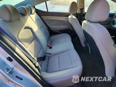 Zdjęcie 10 z 13 samochodu: 2017 HYUNDAI ELANTRA SE VIN:5NPD84LF8HH155640 - miniatura