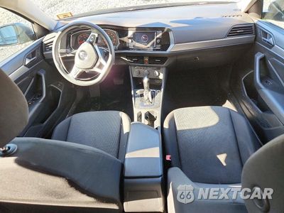 Zdjęcie 8 z 13 samochodu: 2019 VOLKSWAGEN JETTA S VIN:3VWC57BU1KM039829 - miniatura