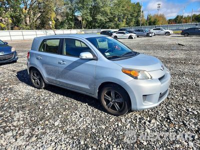 Czwarte zdjęcie samochodu z boku: 2013 SCION XD 10 SERIES VIN:JTKKUPB42D1037842 - miniatura