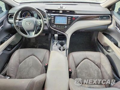 Zdjęcie 8 z 12 samochodu: 2019 TOYOTA CAMRY L VIN:4T1B11HK9KU802667 - miniatura